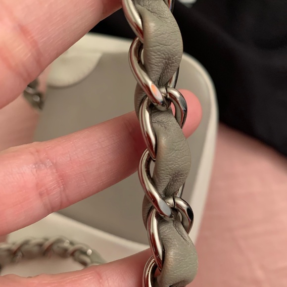 💯 authentic chanel mini flap bag - Picture 2 of 10